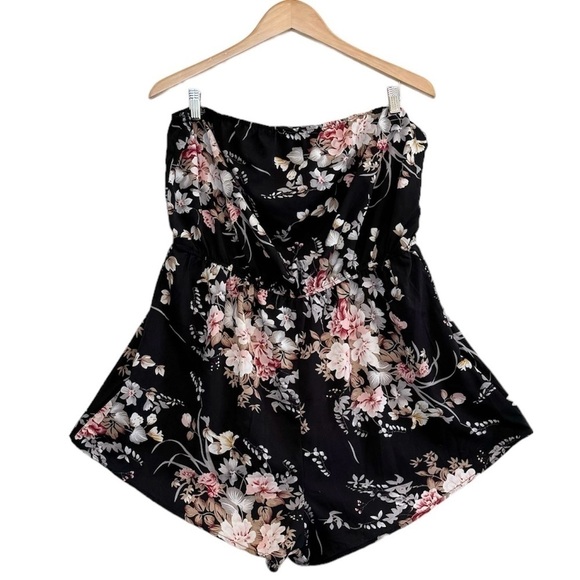 ๐6/$60, SHEIN Strapless, Black, Floral Onesie, 2XL - Picture 1 of 7